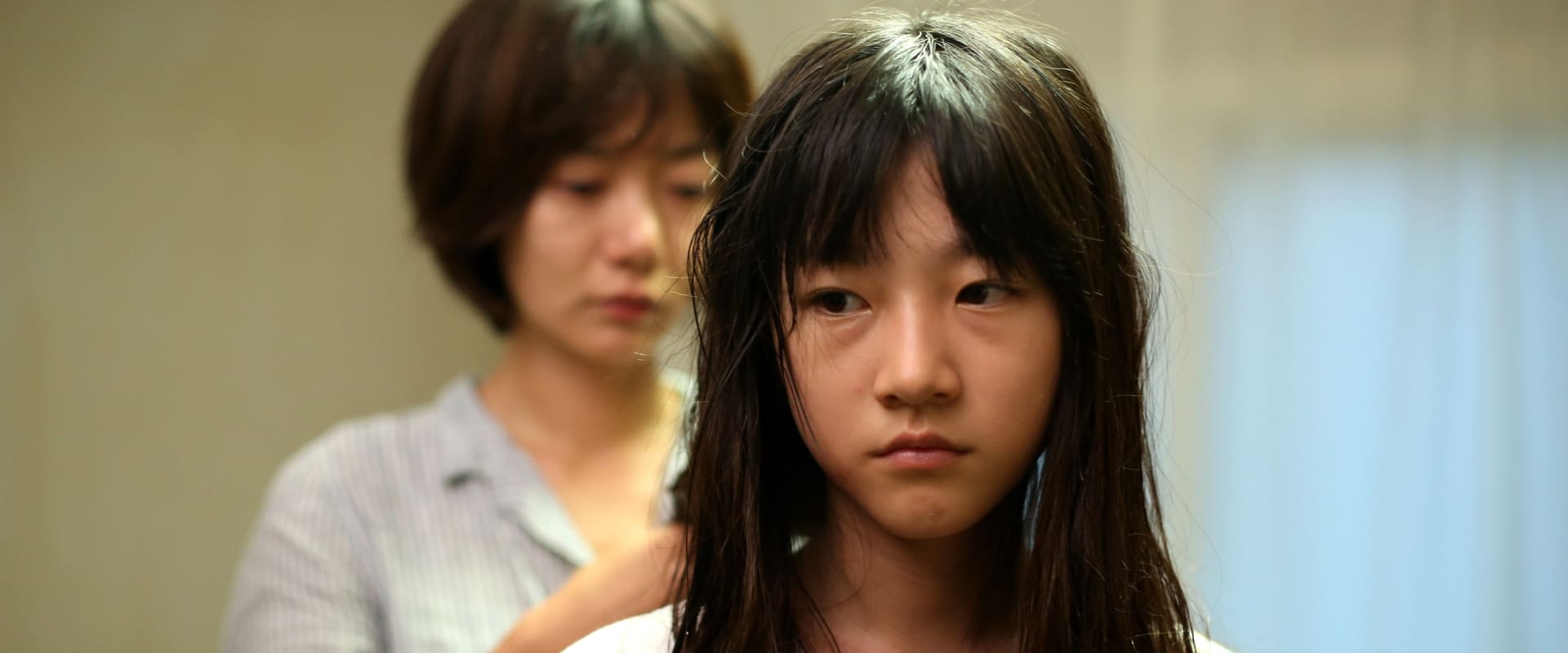 دانلود فیلم A Girl at My Door 2014 (دختری در درب خانه‌ام 2014) بدون سانسور با زیرنویس فارسی