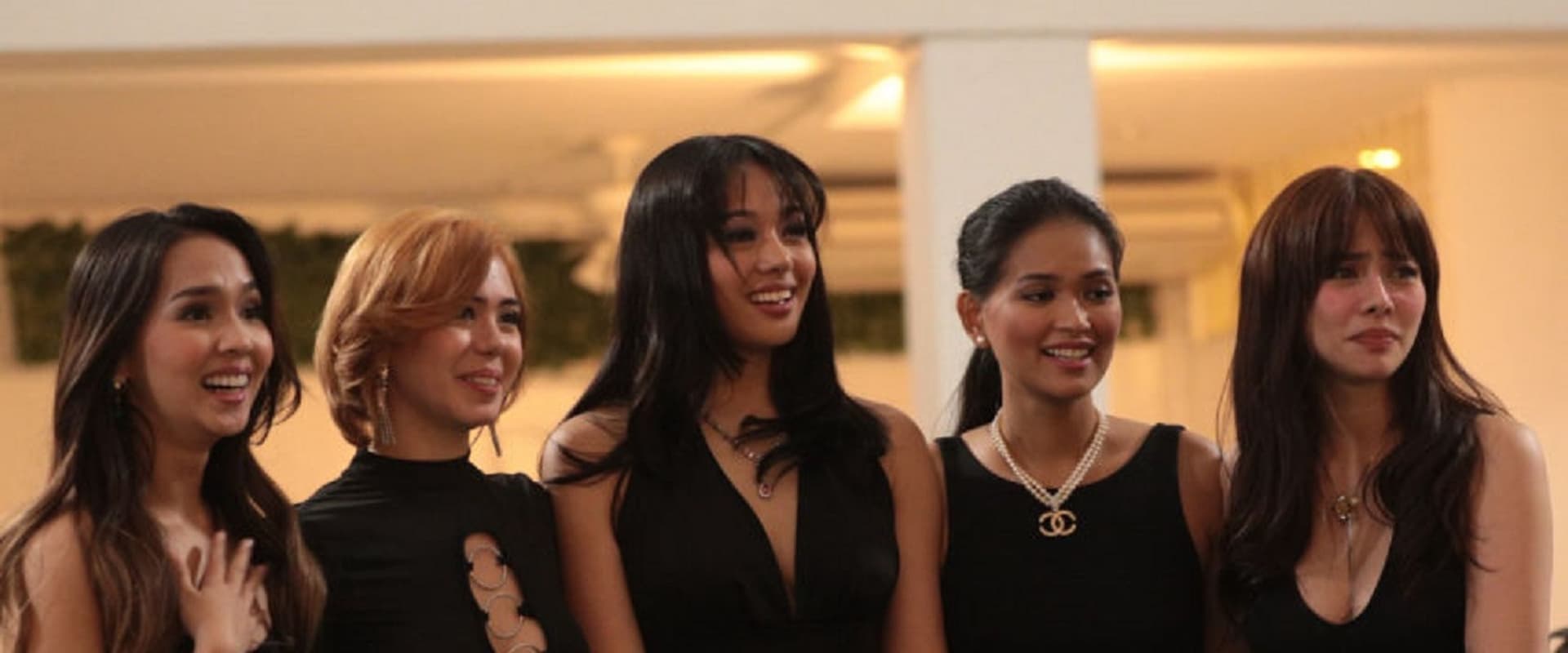 دانلود فیلم 5 in 1 2022 (5 در 1 2022) بدون سانسور با زیرنویس فارسی