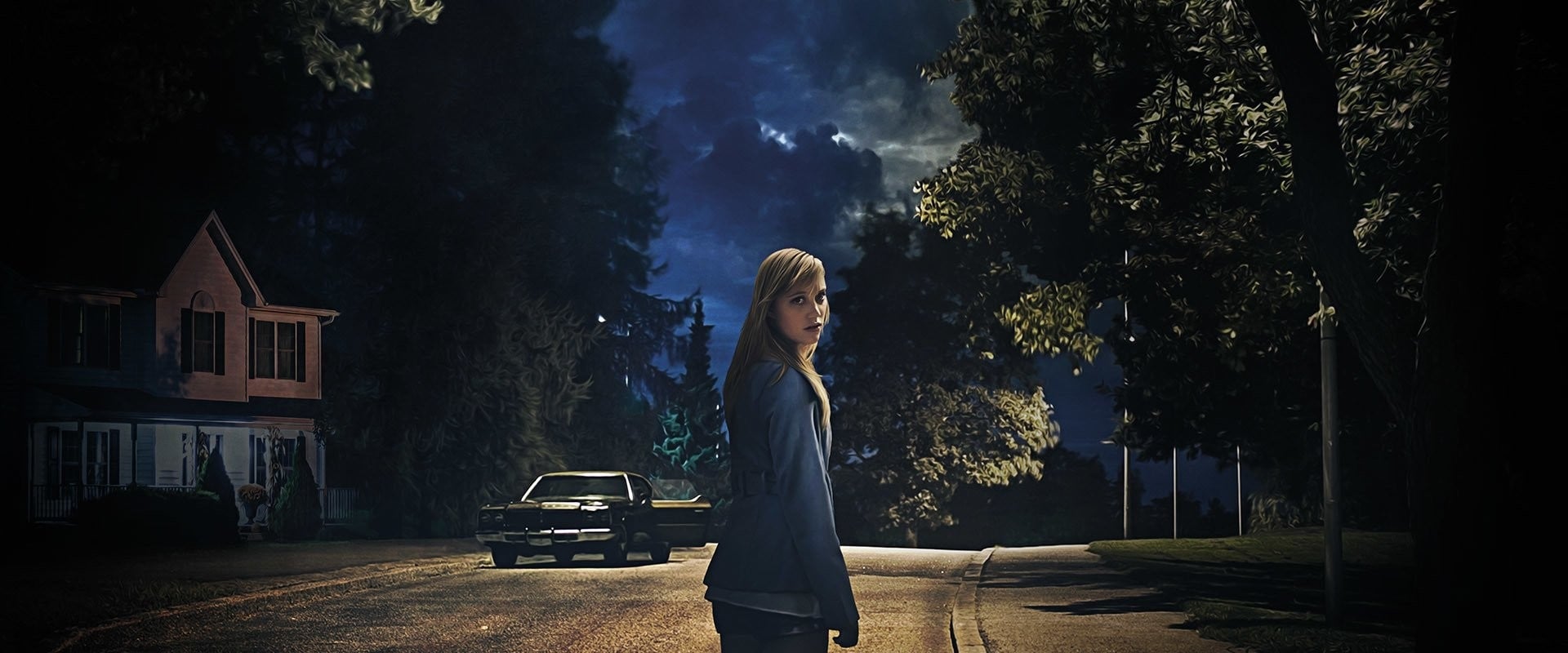 دانلود فیلم It Follows 2014 (او تعقیب می کند 2014) بدون سانسور با زیرنویس فارسی