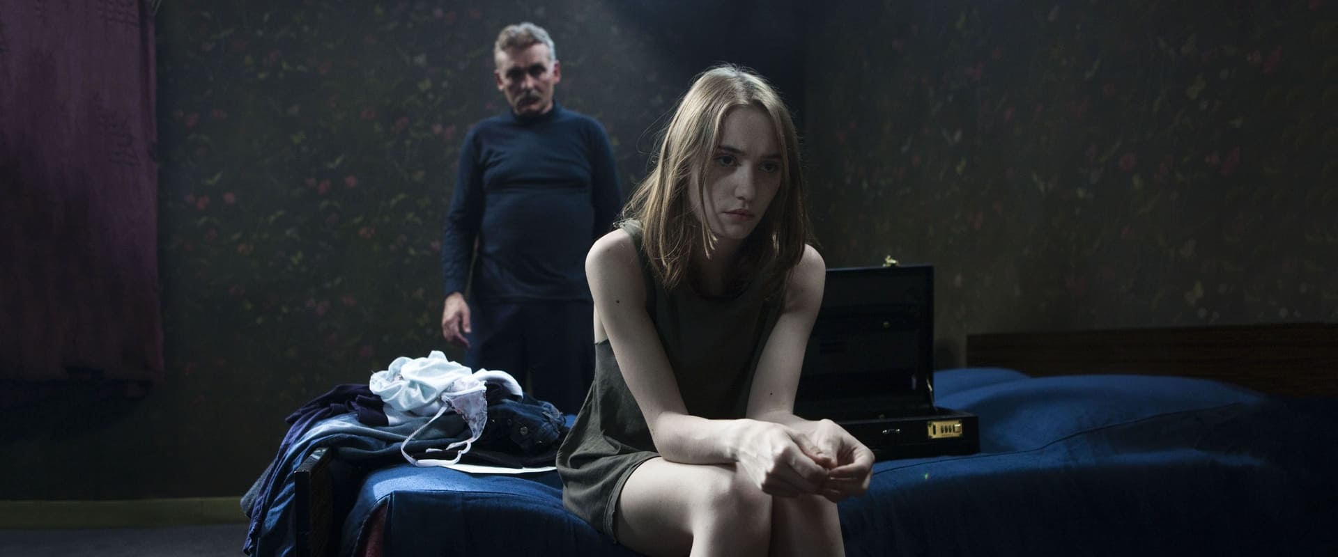 دانلود فیلم Student Services 2010 (خدمات دانشجویی 2010) بدون سانسور با زیرنویس فارسی