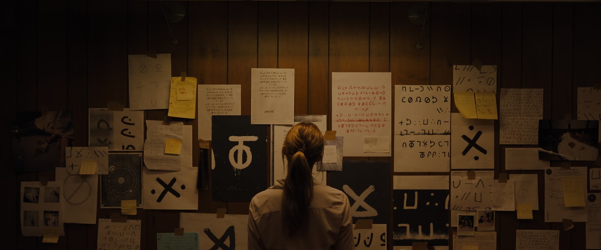 دانلود فیلم Longlegs 2024 (لنگ دراز 2024) بدون سانسور با زیرنویس فارسی