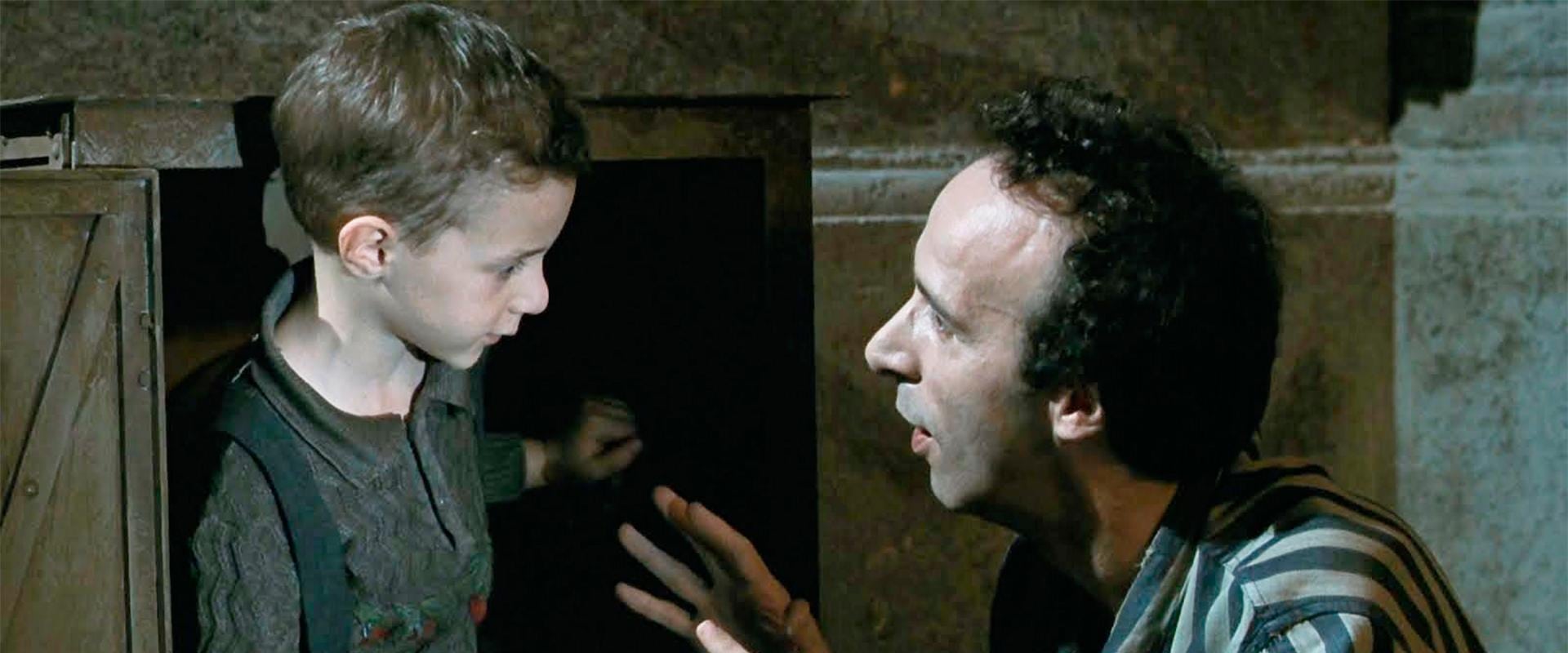 دانلود فیلم Life Is Beautiful 1997 (زندگی زیباست 1997) بدون سانسور با زیرنویس فارسی