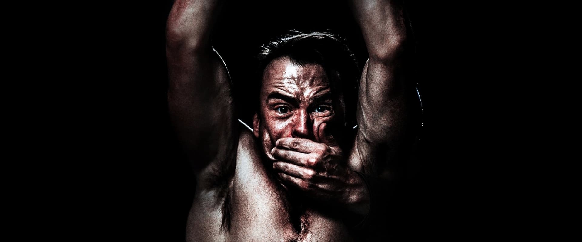 دانلود فیلم Bloody Hell 2020 (جهنم خونین 2020) بدون سانسور با زیرنویس فارسی