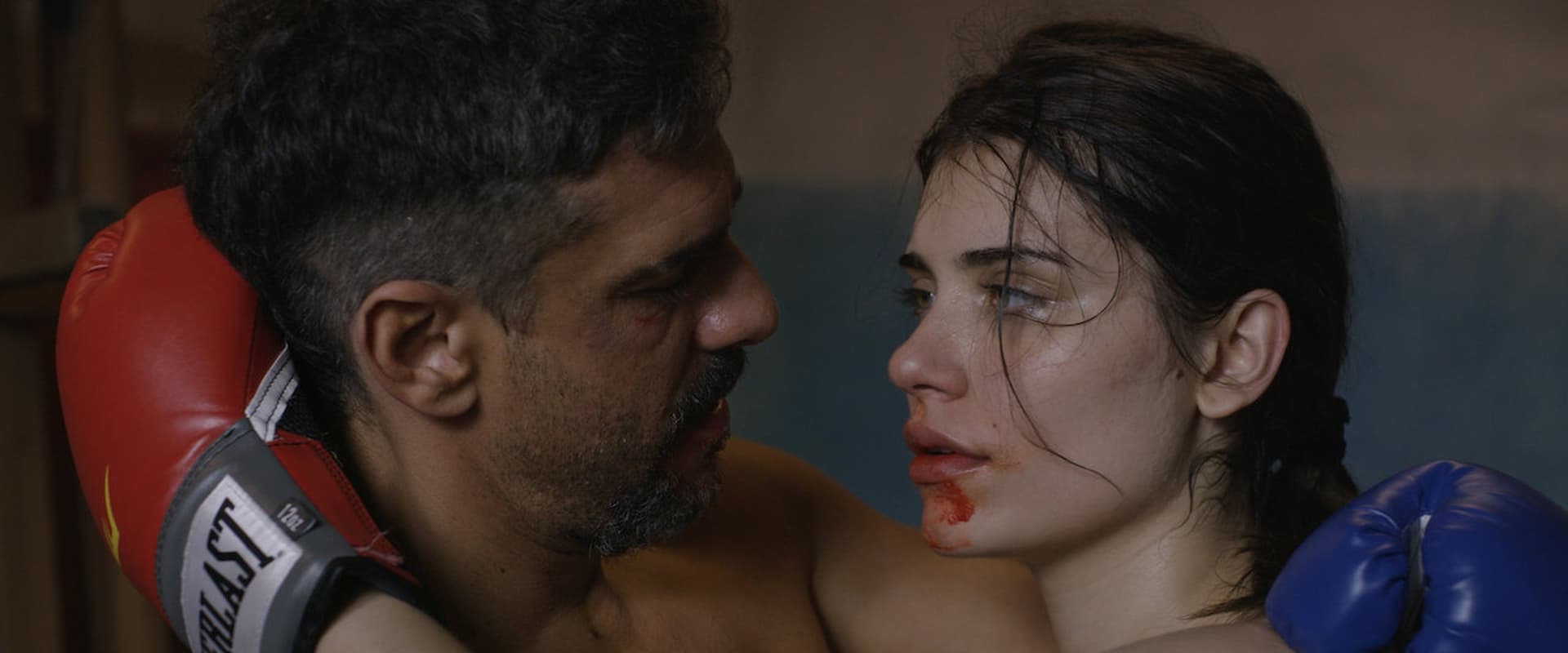 دانلود فیلم Tiger, Blood in the Mouth 2016 (ببر، خون در دهان 2016) بدون سانسور با زیرنویس فارسی