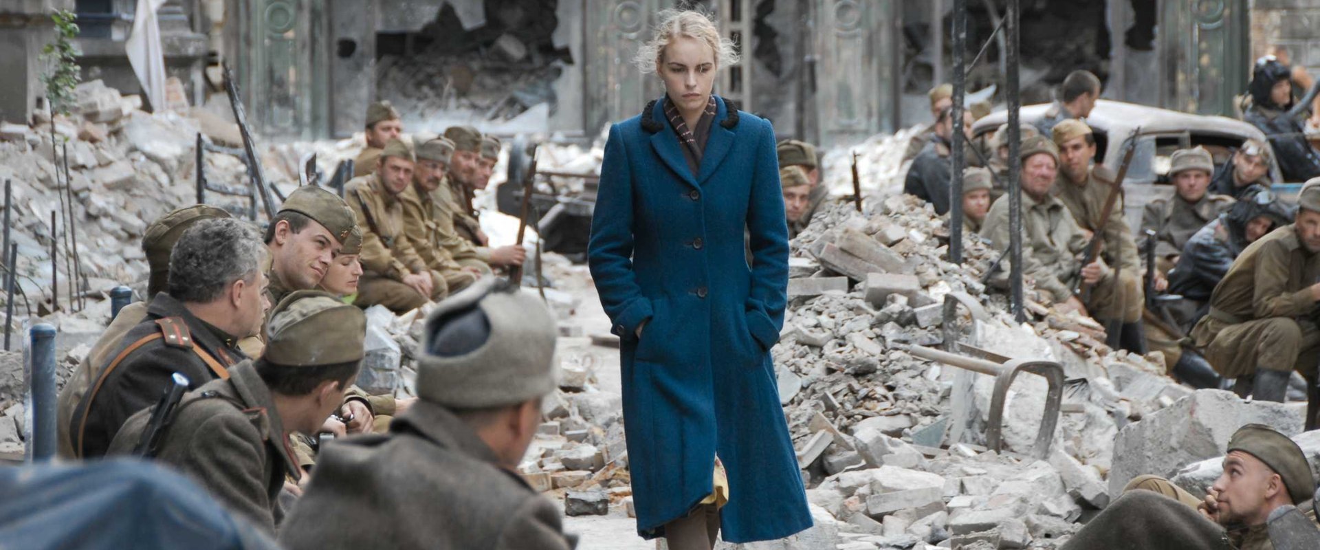 دانلود فیلم A Woman in Berlin 2008 (زنی در برلین 2008) بدون سانسور با زیرنویس فارسی