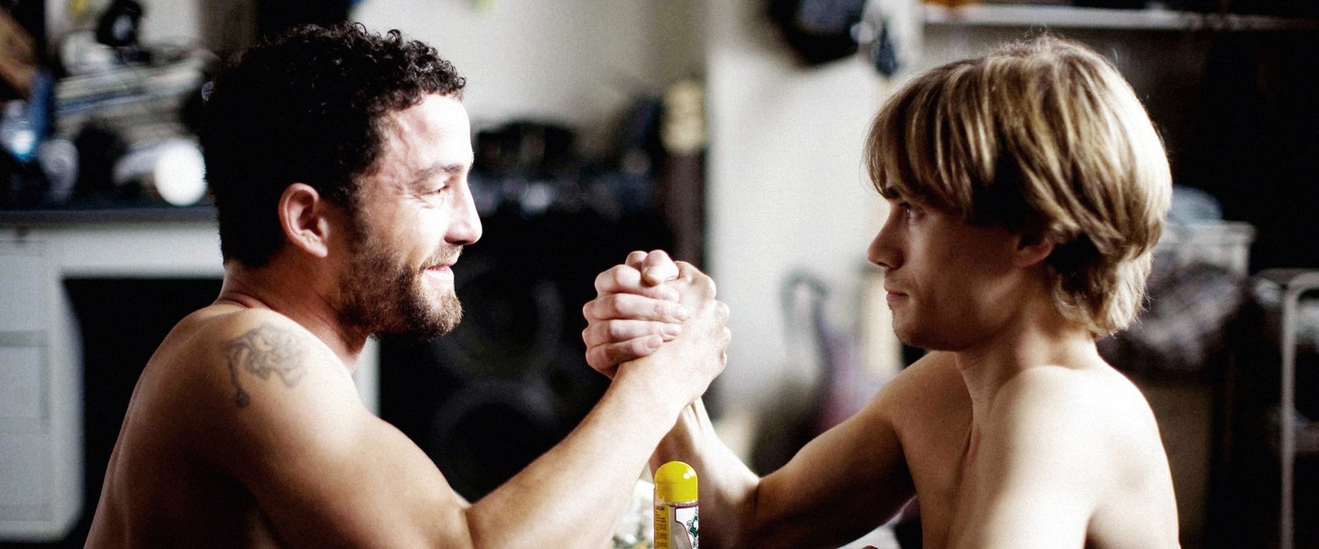 دانلود فیلم Beyond The Walls 2012 (فراتر از دیوارها 2012) بدون سانسور با زیرنویس فارسی