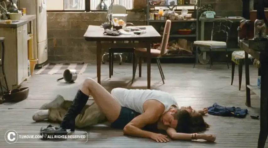 سکانس +18 فیلم عشق و دیگر داروها