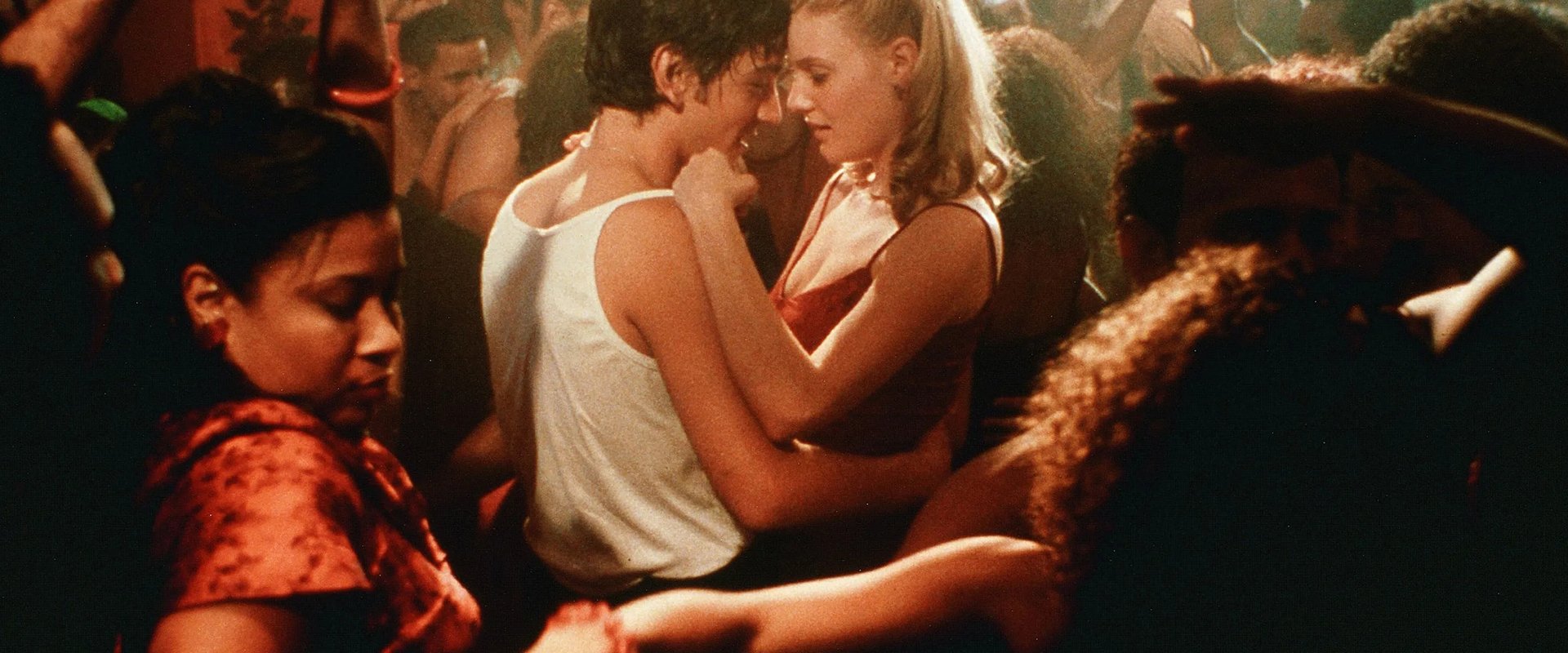 دانلود فیلم Dirty Dancing: Havana Nights 2004 (رقص کثیف ۲ 2004) بدون سانسور با زیرنویس فارسی