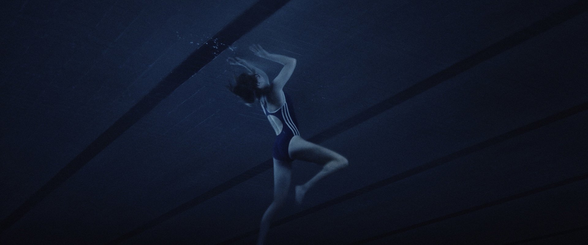 دانلود فیلم Thelma 2017 (تلما 2017) بدون سانسور با زیرنویس فارسی