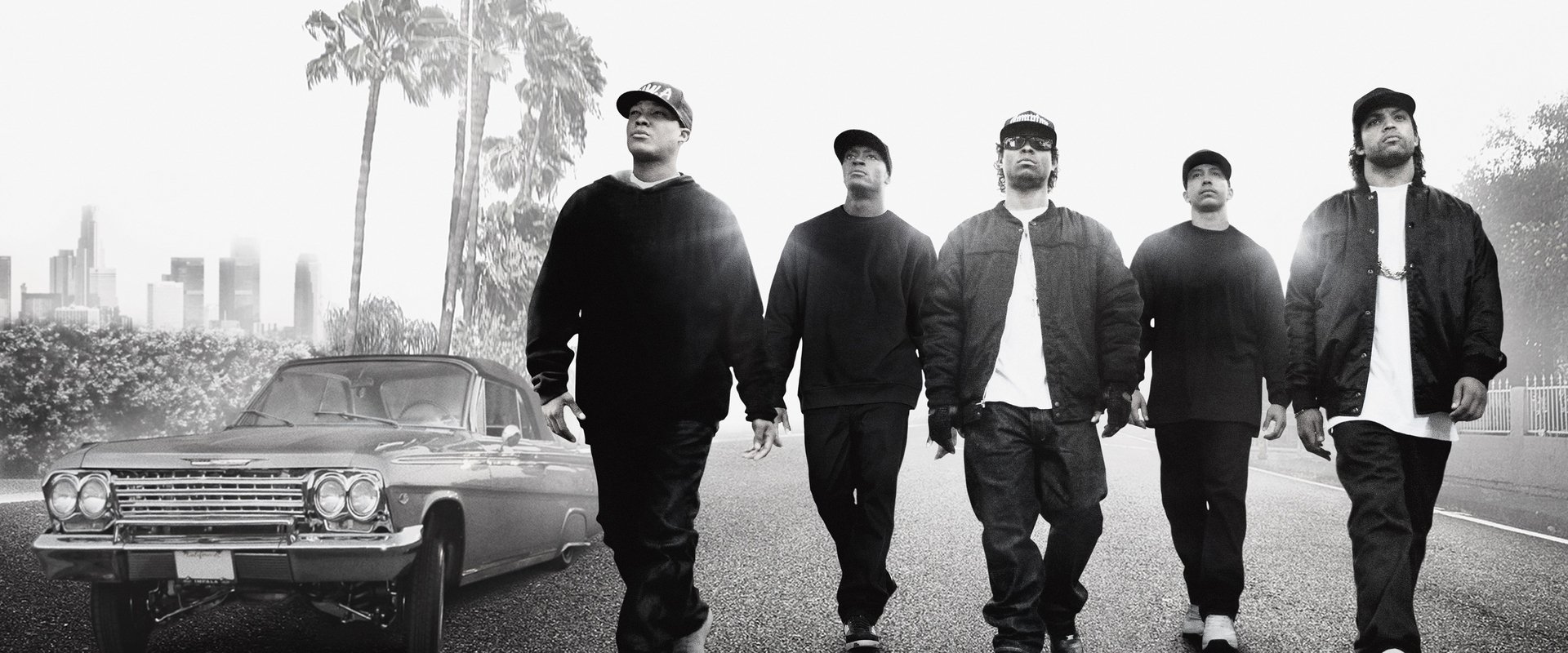 دانلود فیلم Straight Outta Compton 2015 (مستقیم از کامپتن 2015) بدون سانسور با زیرنویس فارسی