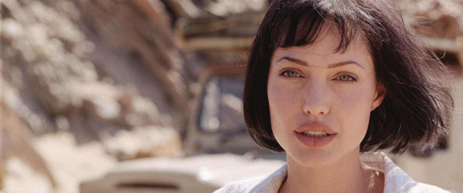 دانلود فیلم Beyond Borders 2003 (فراتر از مرزها 2003) بدون سانسور با زیرنویس فارسی