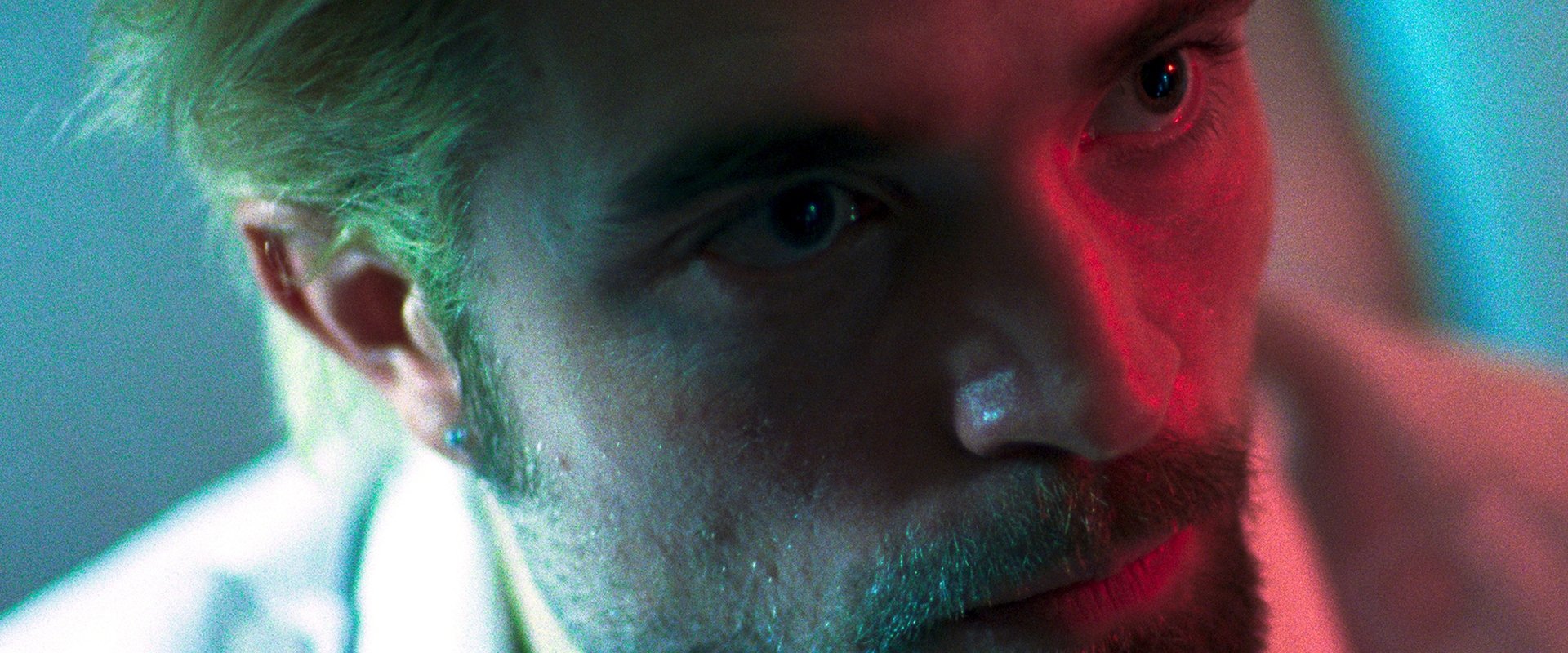 دانلود فیلم Good Time 2017 (اوقات خوش 2017) بدون سانسور با زیرنویس فارسی