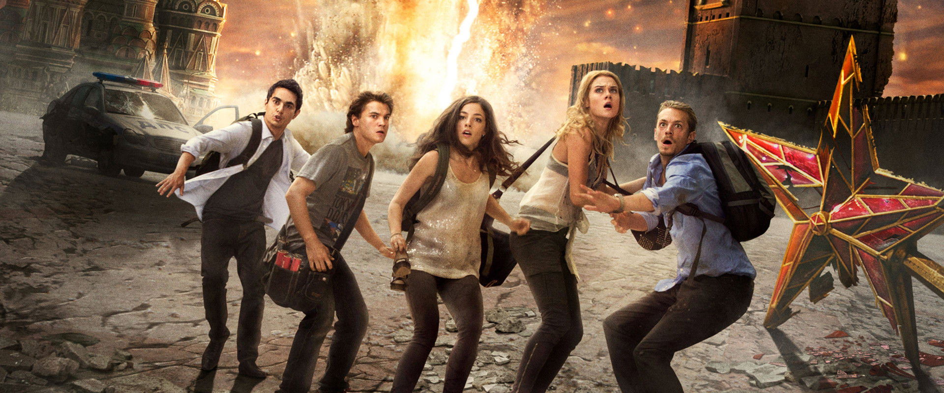 دانلود فیلم The Darkest Hour 2011 (تاریک‌ترین ساعت 2011) بدون سانسور با زیرنویس فارسی