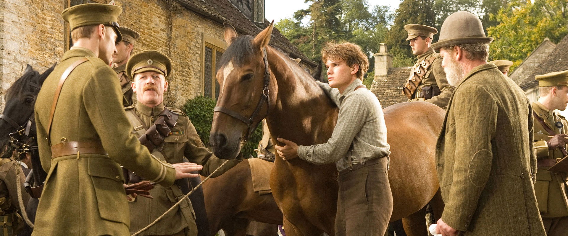 دانلود فیلم War Horse 2011 (اسب جنگی 2011) بدون سانسور با زیرنویس فارسی
